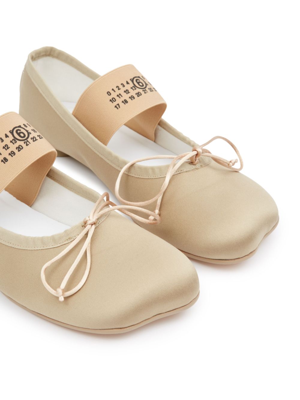 MM6 Maison Margiela Flat shoes Powder